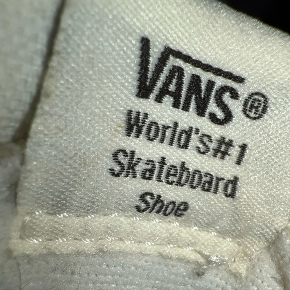 EUC Vans Sk8 Hi Tapestry Skate Shoes in Multi Snow White Floral
